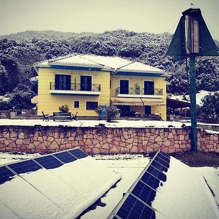 Guesthouse Bizani Neo Mpizani Exteriér fotografie