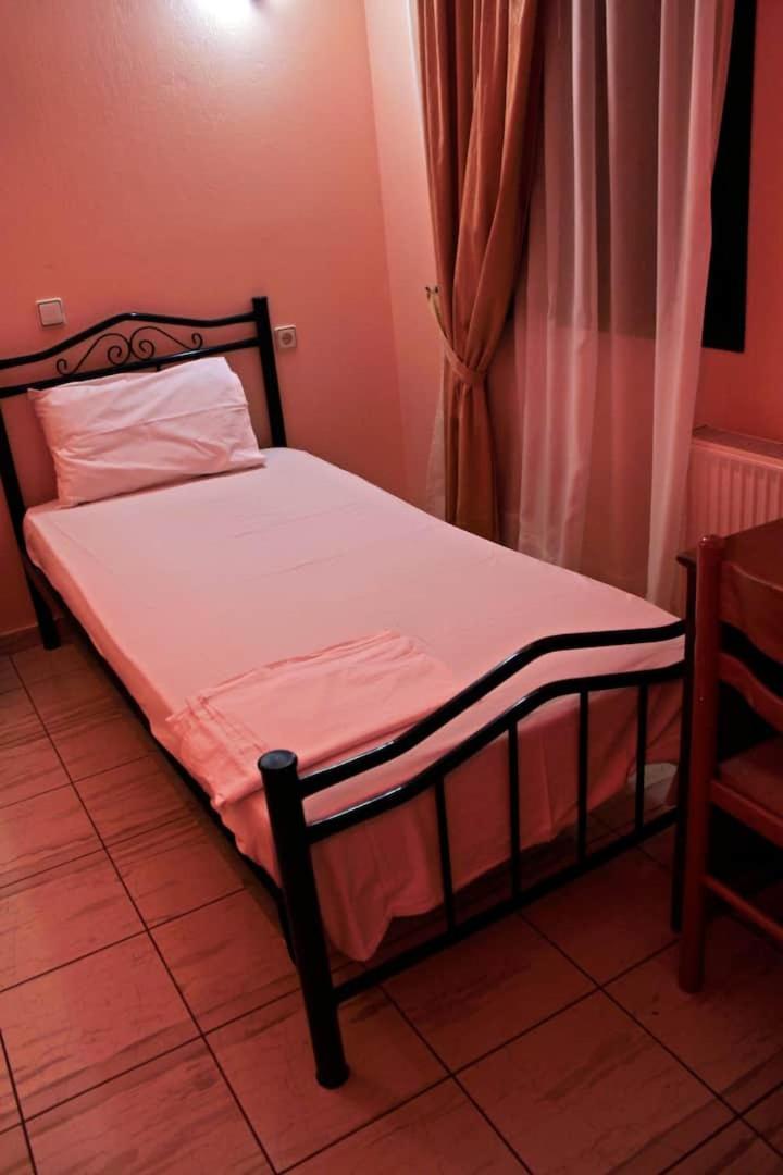 Guesthouse Bizani Neo Mpizani Pokoj fotografie